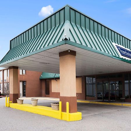 Travelodge By Wyndham Sturgis Exterior foto