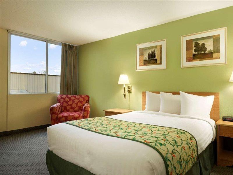 Travelodge By Wyndham Sturgis Exterior foto